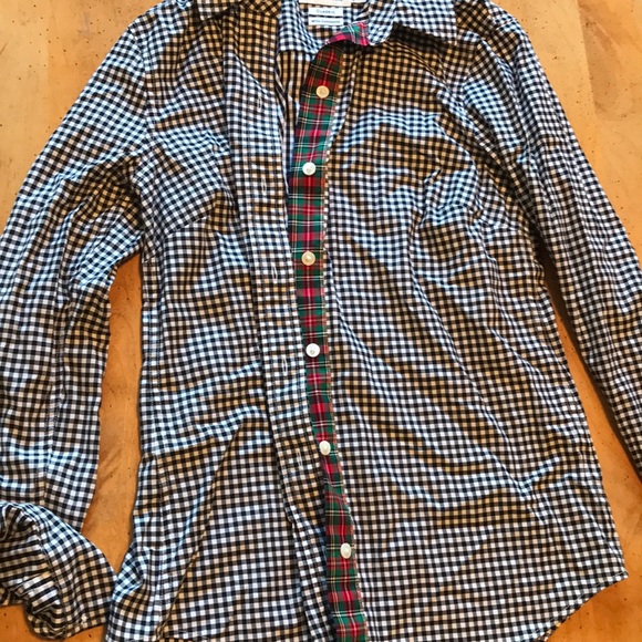 Vineyard Vines Women’s Button Up - Picture 3 of 3